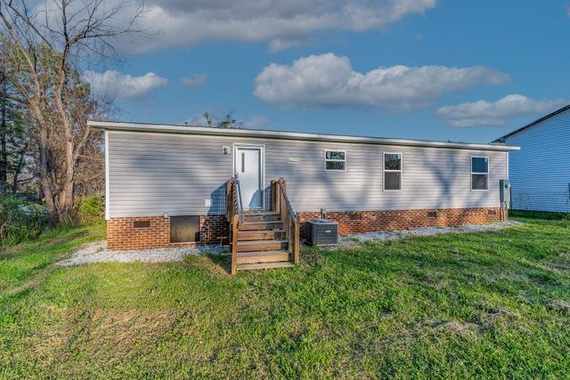 2231 Westminster Hwy Street, Walhalla, SC 29691