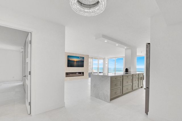 5510 N Ocean Drive 7c, Singer Island, FL 33404