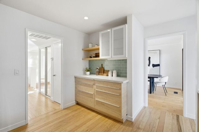 201 Ortega Avenue, Mountain View, CA 94040