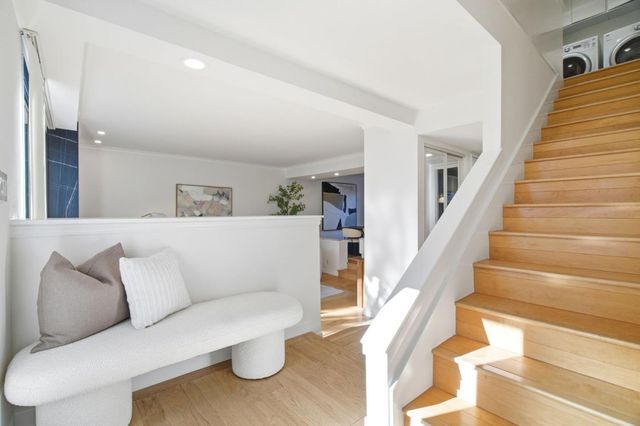 201 Ortega Avenue, Mountain View, CA 94040