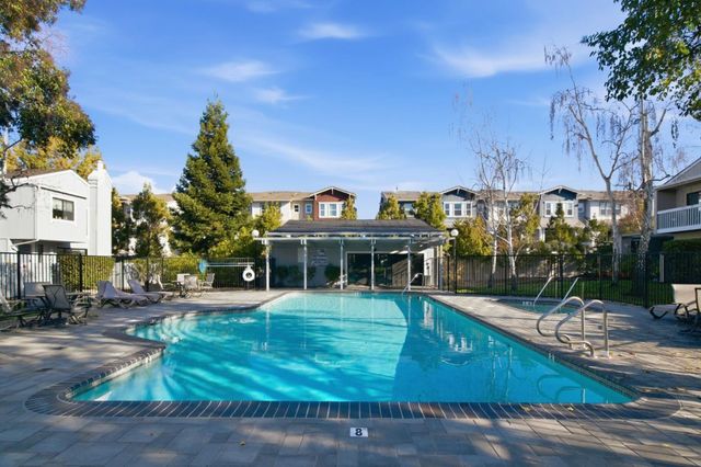 201 Ortega Avenue, Mountain View, CA 94040