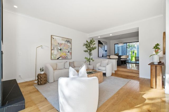 201 Ortega Avenue, Mountain View, CA 94040