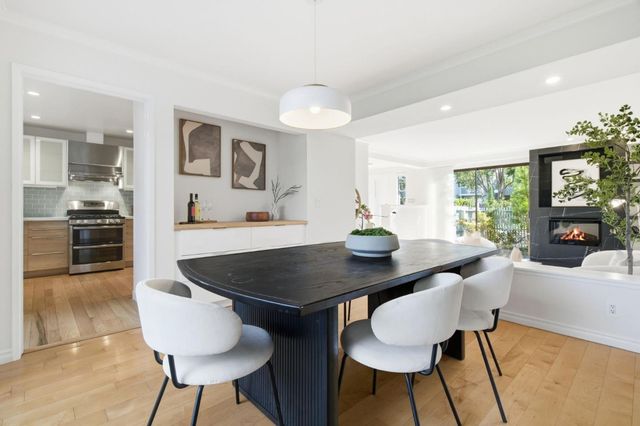 201 Ortega Avenue, Mountain View, CA 94040