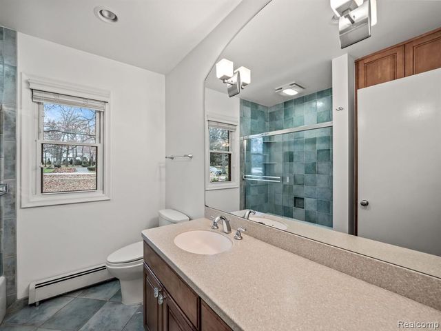 3781 Lincoln Road, Bloomfield Hills, MI 48301