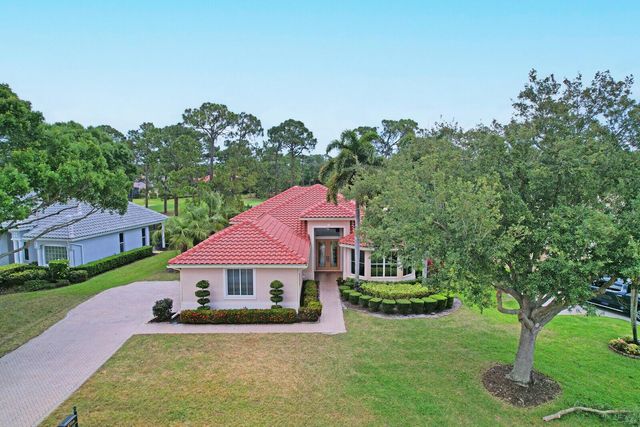 8120 Links Way, Port St Lucie, FL 34986