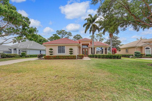 8120 Links Way, Port St Lucie, FL 34986