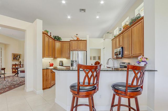 8120 Links Way, Port St Lucie, FL 34986