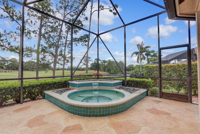 8120 Links Way, Port St Lucie, FL 34986