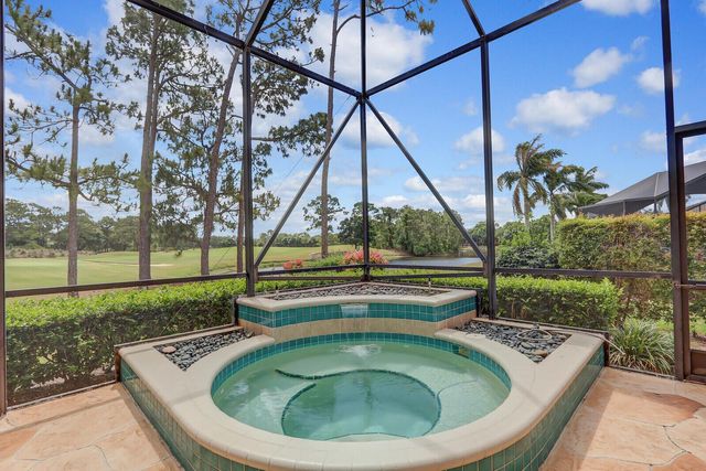 8120 Links Way, Port St Lucie, FL 34986