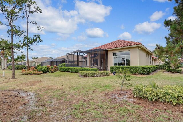 8120 Links Way, Port St Lucie, FL 34986