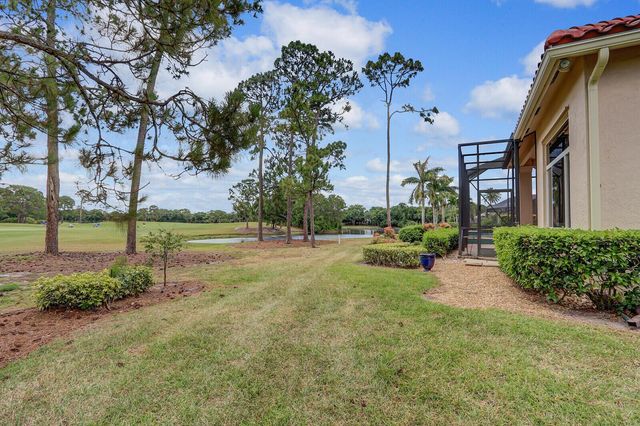 8120 Links Way, Port St Lucie, FL 34986