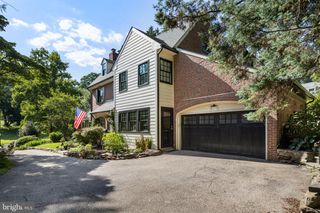 3430 WARDEN DR, Philadelphia, PA 19129