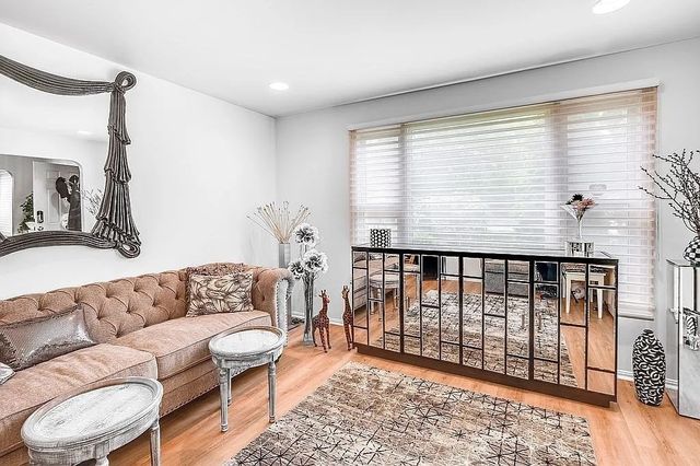 396 Dedham St, Newton, MA 02459