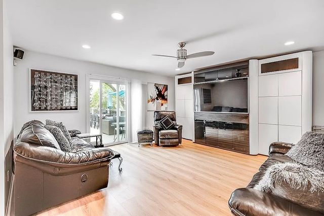 396 Dedham St, Newton, MA 02459