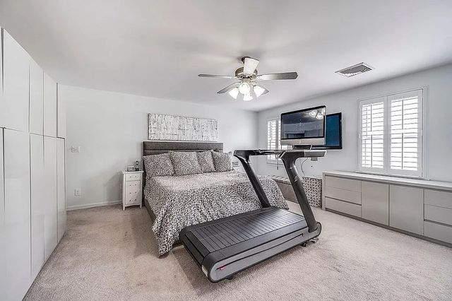 396 Dedham St, Newton, MA 02459