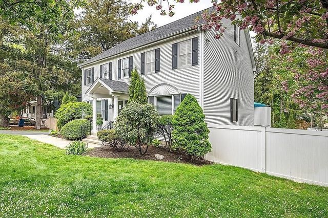 396 Dedham St, Newton, MA 02459