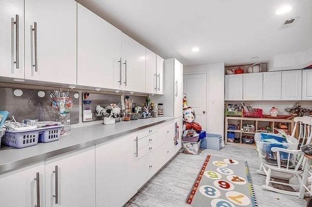 396 Dedham St, Newton, MA 02459