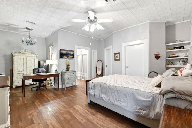 9282 State Highway 75 S, New Waverly, TX 77358