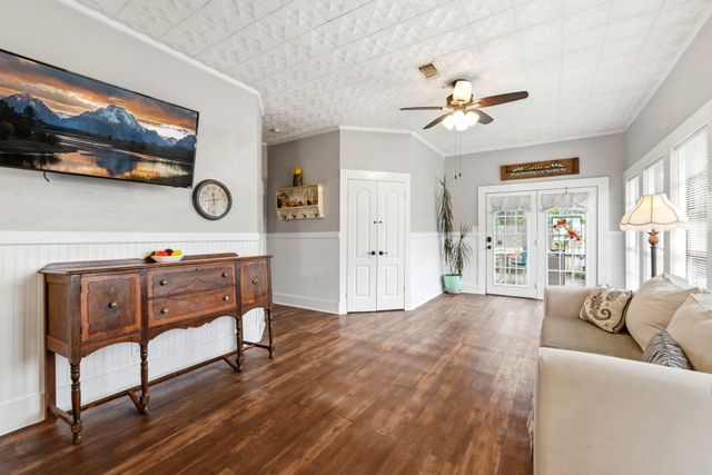 9282 State Highway 75 S, New Waverly, TX 77358