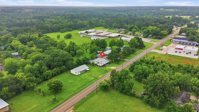 9282 State Highway 75 S, New Waverly, TX 77358