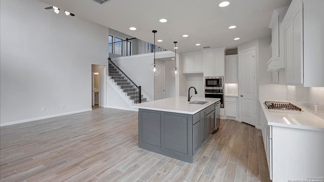 385 Haby Hollow, San Antonio, TX 78253