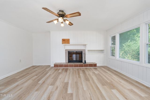 1605 Highpoint Avenue, Kingsport, TN 37665