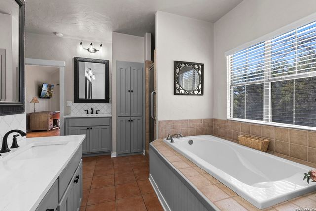 711 Cypress Bend, Boerne, TX 78006