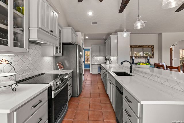 711 Cypress Bend, Boerne, TX 78006