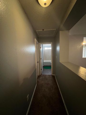 10709 Gentry Lane SW, Albuquerque, NM 87121