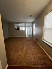 10709 Gentry Lane SW, Albuquerque, NM 87121