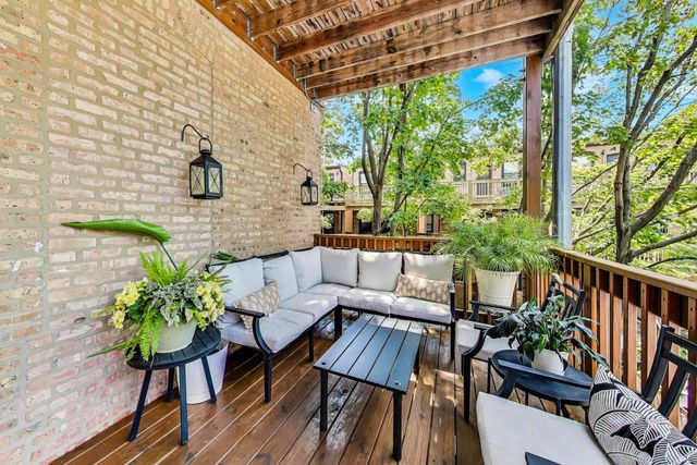 3810 N Fremont Street 2B, Chicago, IL 60613
