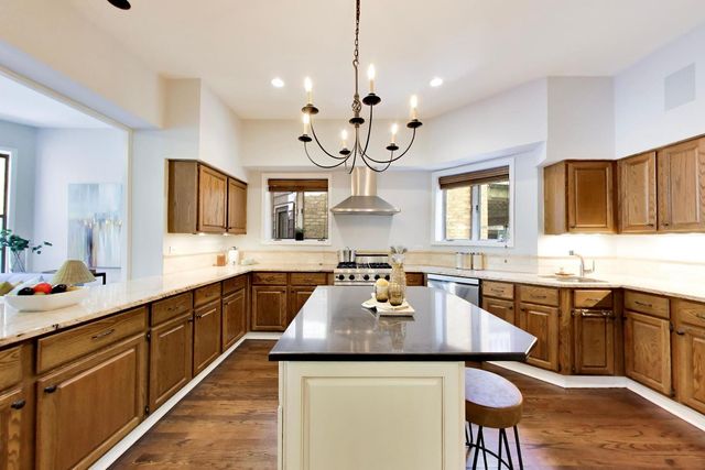 3810 N Fremont Street 2B, Chicago, IL 60613