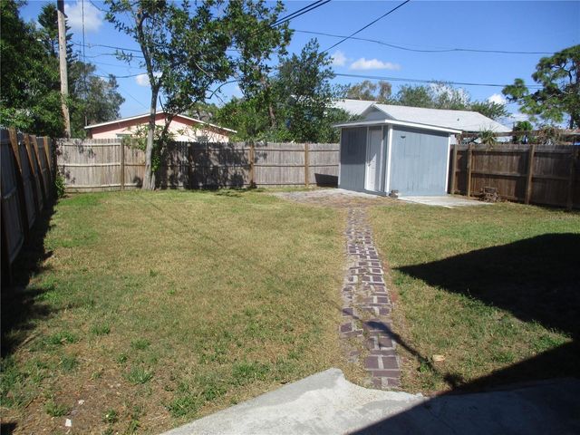 4437 10TH AVENUE S, St Petersburg, FL 33711
