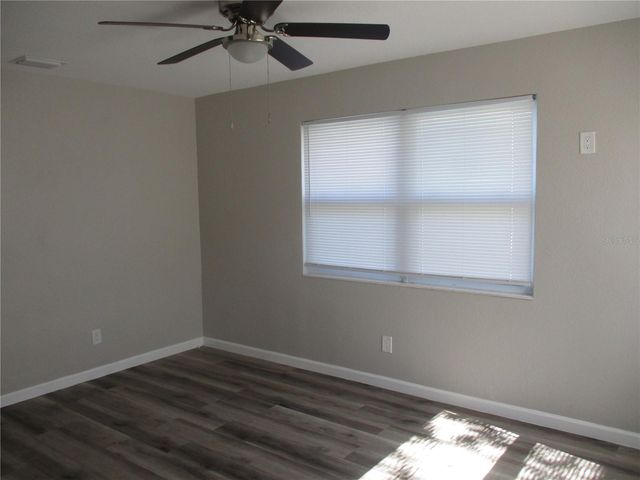 4437 10TH AVENUE S, St Petersburg, FL 33711