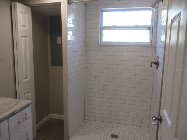 4437 10TH AVENUE S, St Petersburg, FL 33711