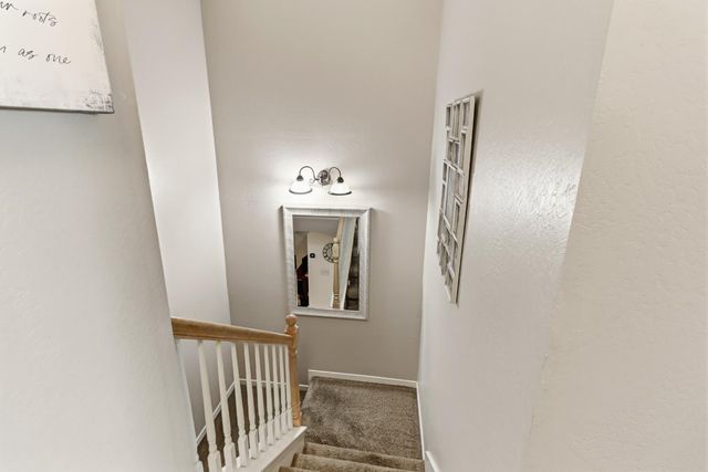 112 Touchstone Pl, West Sacramento, CA 95691