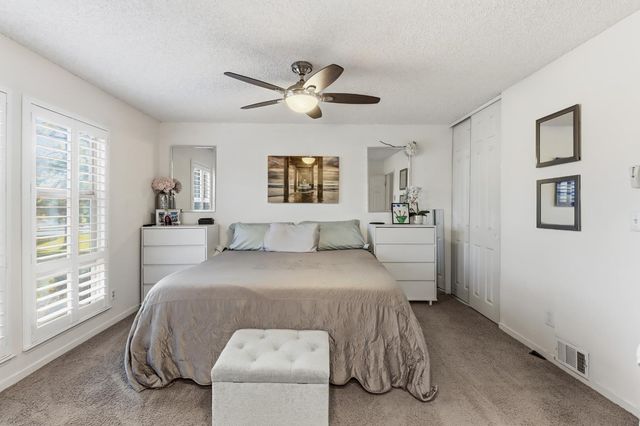 112 Touchstone Pl, West Sacramento, CA 95691