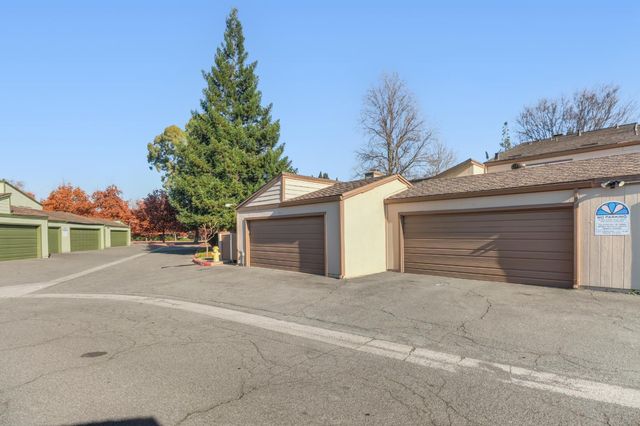 112 Touchstone Pl, West Sacramento, CA 95691