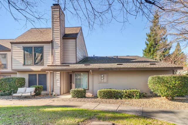 112 Touchstone Pl, West Sacramento, CA 95691