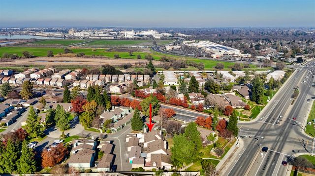 112 Touchstone Pl, West Sacramento, CA 95691