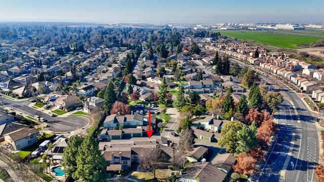 112 Touchstone Pl, West Sacramento, CA 95691