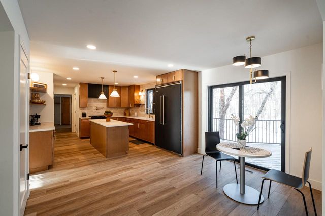 12500 W Scarborough DRIVE, New Berlin, WI 53151