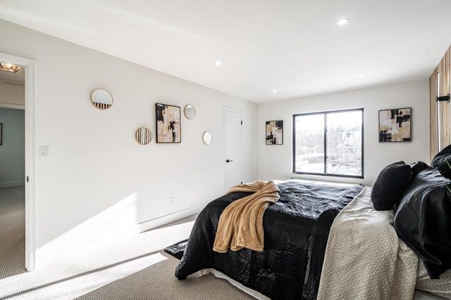 12500 W Scarborough DRIVE, New Berlin, WI 53151