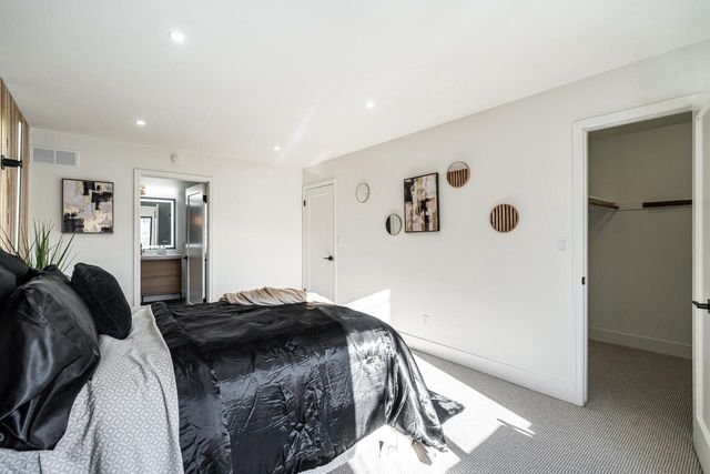 12500 W Scarborough DRIVE, New Berlin, WI 53151