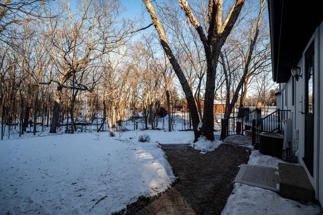 12500 W Scarborough DRIVE, New Berlin, WI 53151