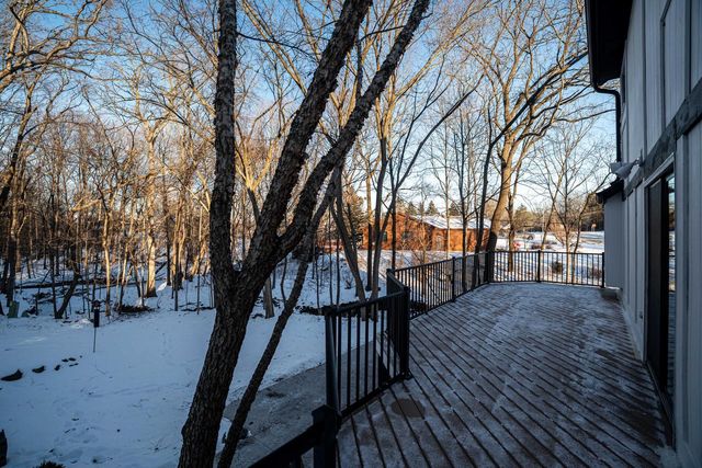 12500 W Scarborough DRIVE, New Berlin, WI 53151