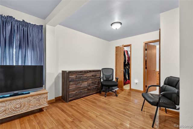 1120 Redleaf Lane, Ypsilanti, MI 48198