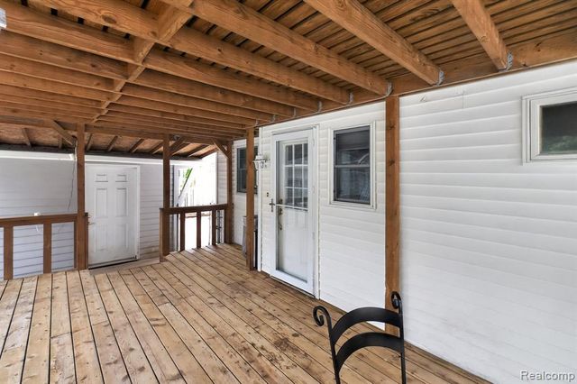 1120 Redleaf Lane, Ypsilanti, MI 48198