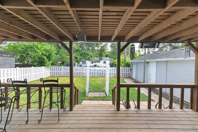 1120 Redleaf Lane, Ypsilanti, MI 48198