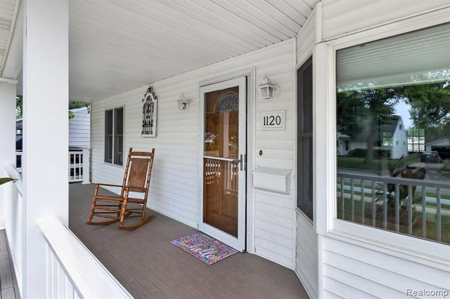 1120 Redleaf Lane, Ypsilanti, MI 48198